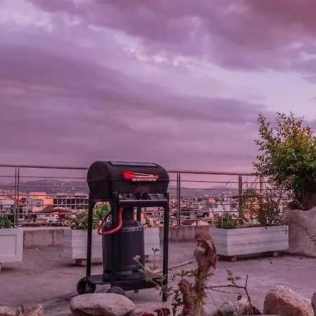 Deluxe Οροφοδιαμέρισμα Με Υδρομασάζ Κ' Ταρατσόκηπο Patras Exterior foto