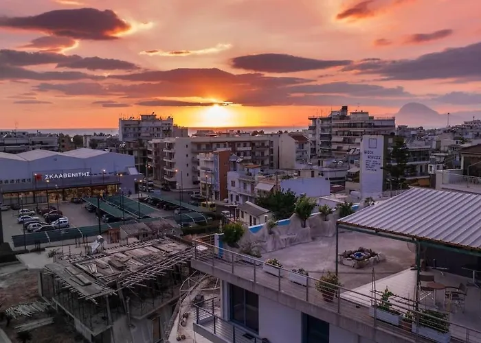 Deluxe Οροφοδιαμέρισμα Με Υδρομασάζ Κ\' Ταρατσόκηπο